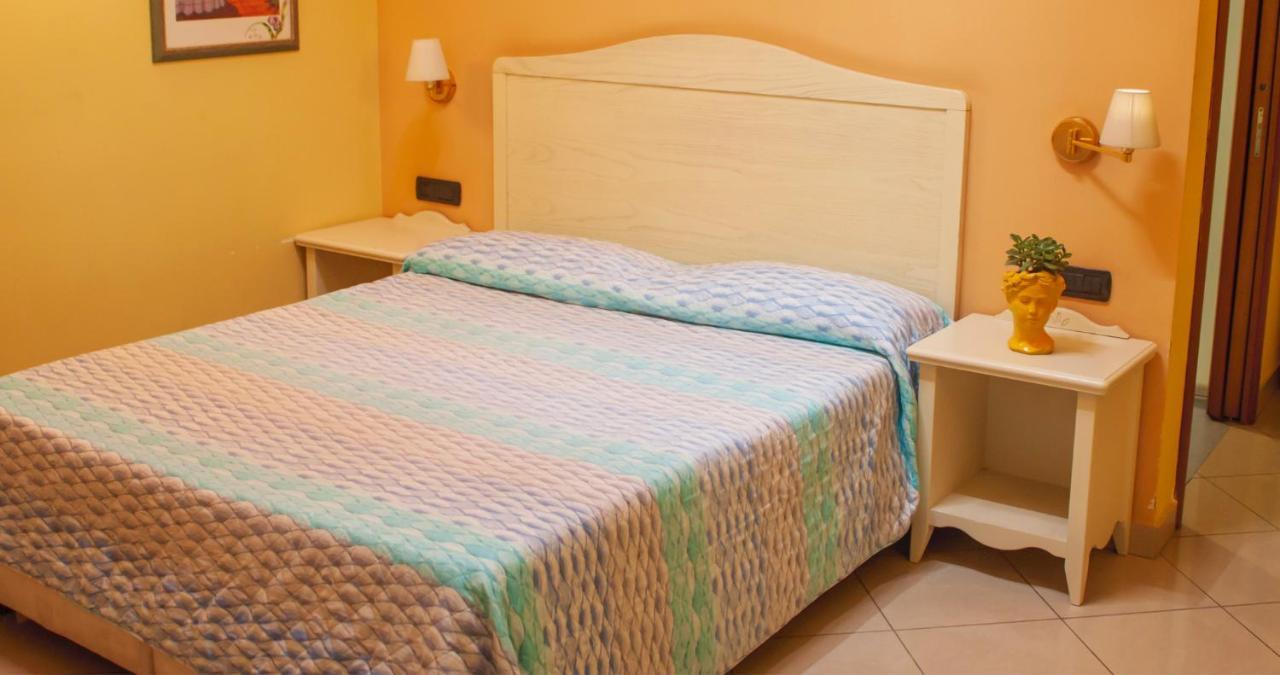Hotel Serena Neapol Zewnętrze zdjęcie