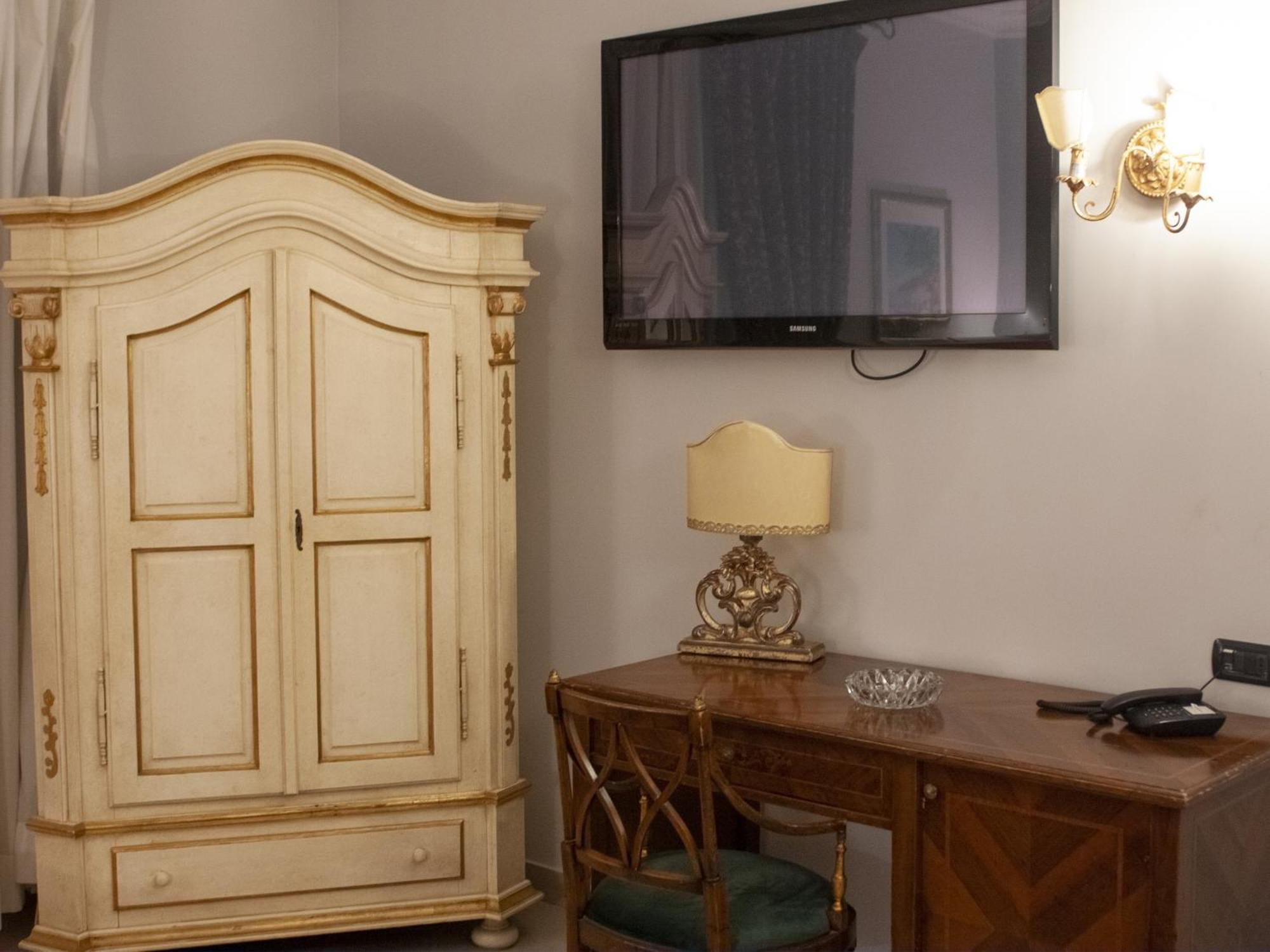Hotel Serena Neapol Zewnętrze zdjęcie